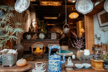 How to Build an Elegant Chinese-Style Tea Room